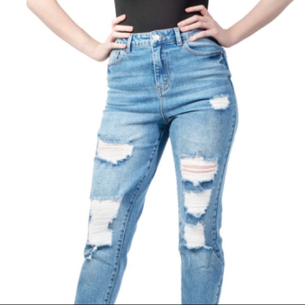 Elite Jeans mom jean with stretch!